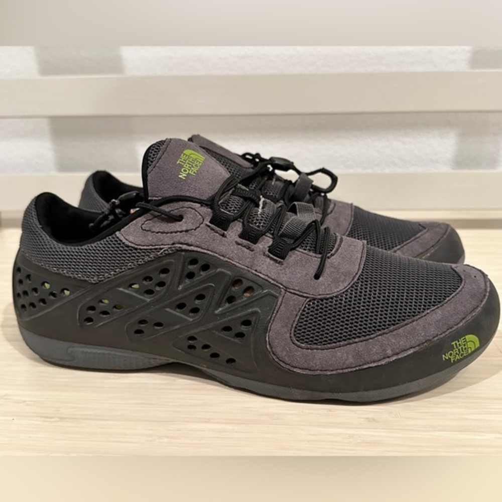 The North Face Mens Hiking Shoes Black Lace Up Low Top